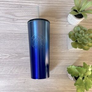 STARBUCKS blue ombre grande tumbler 16 fl oz